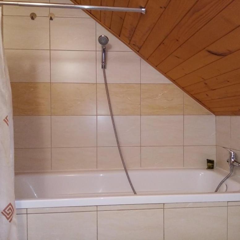Green Cottage Bešeňová מראה חיצוני תמונה
