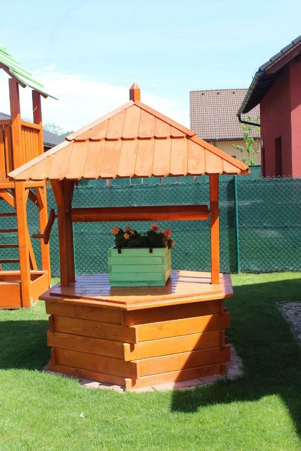 Green Cottage Bešeňová מראה חיצוני תמונה